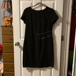 Black shirt sleeve dress with zipper accents